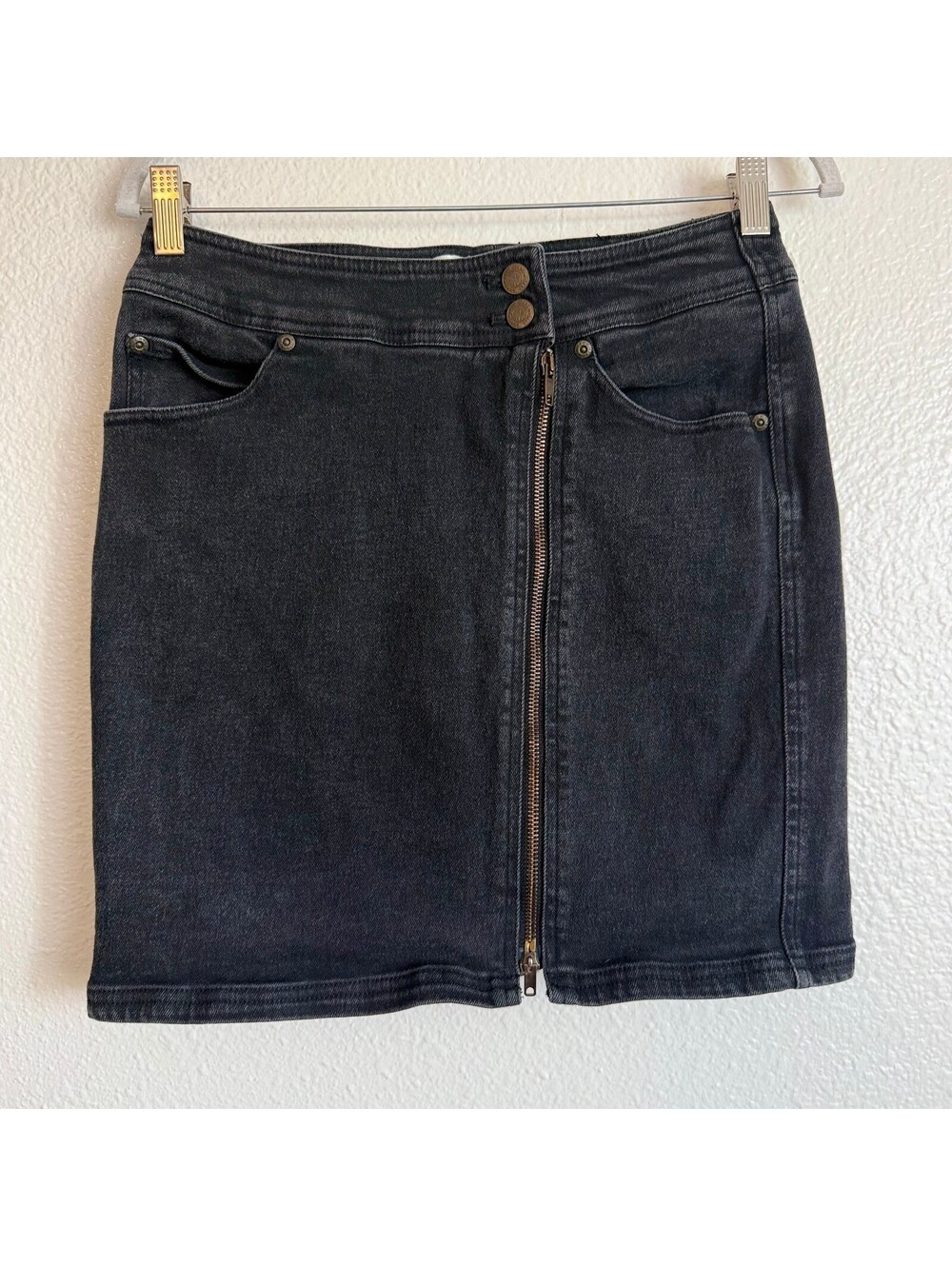 Vintage 90s/Y2K DKNY Jeans Black Denim Mini Skirt Sz 8 Two-Way Zipper